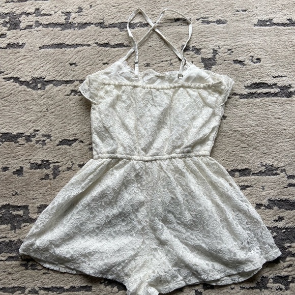 Abercrombie Kids White Lace Romper - Picture 2 of 3